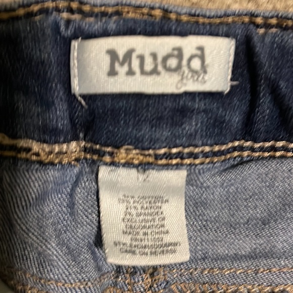 Mudd Jean Shorts - Picture 2 of 3
